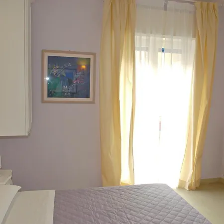 Brindesi Bed & Breakfast