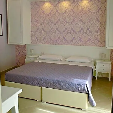 Brindesi