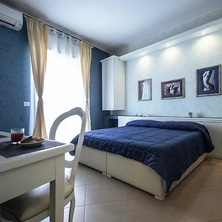 Bed & Breakfast Brindesi 4*